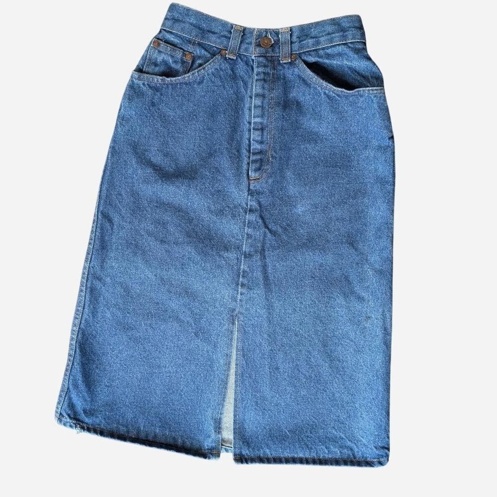 Vintage Levi's High-Waisted Blue Deim Skirt